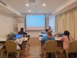 Pelatihan Mastering Data Analysis: Excel and Looker Training for Analytical Excellence