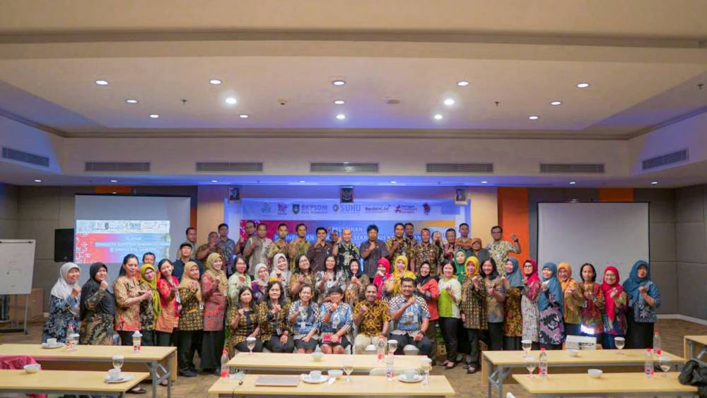 Pelatihan Peningkatan Kompetensi Sekretaris Kelurahan Kota Surakarta